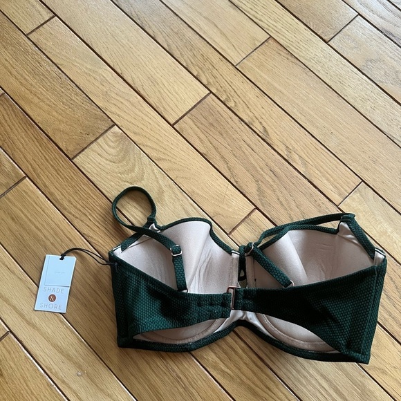 Shade & Shore - 34DD Bikini Top - Picture 3 of 5